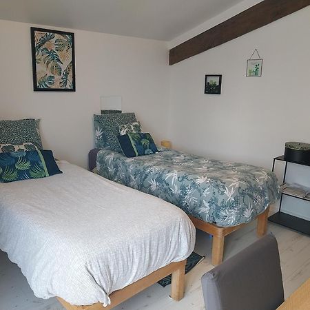 Un Air De Campagne Bed & Breakfast Millac  Exterior photo